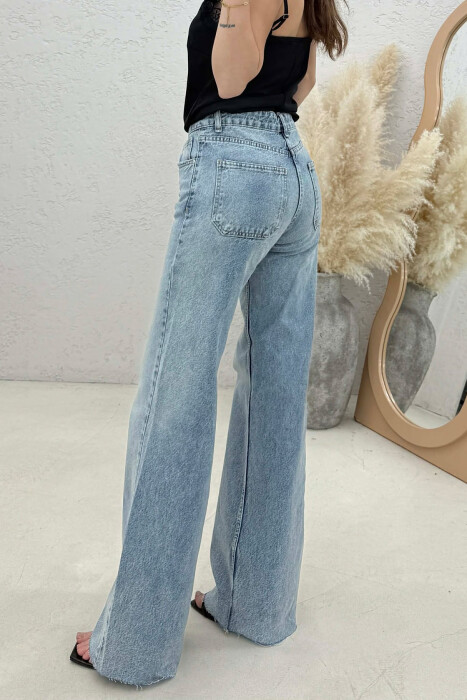 ONE COLOR CUT OFF EDGES WOMAN JEANS LIGHTBLUE/BZ - 3