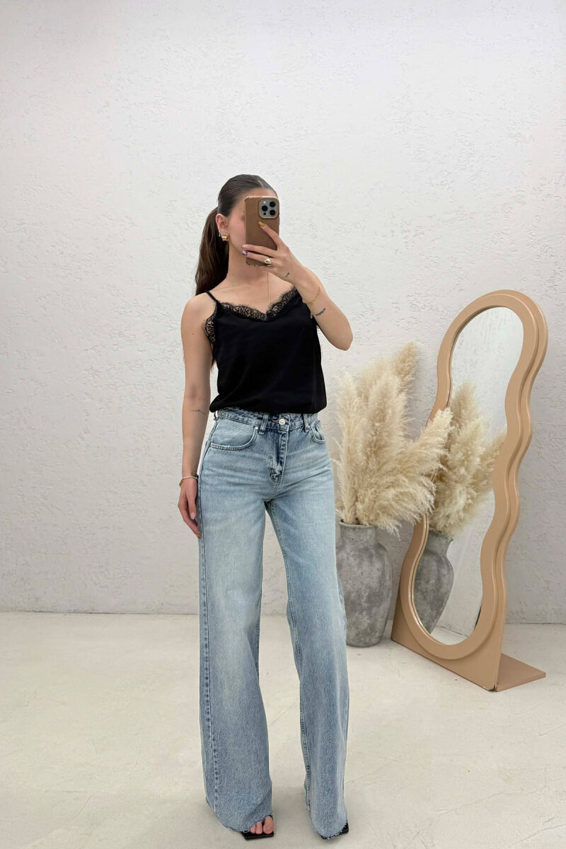 ONE COLOR CUT OFF EDGES WOMAN JEANS LIGHTBLUE/BZ - 4