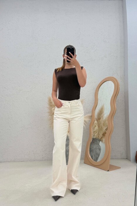 ONE COLOR CUTTED EDGES WOMAN JEANS BEIGE/BEZHE - KLAUDIO FASHION