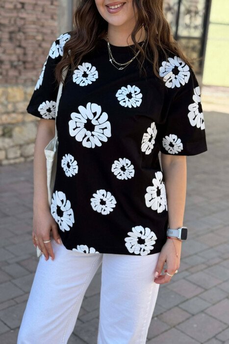 ONE COLOR DESIGNED WOMEN T-SHIRT + 6 PAIR SOCKS BLACK/ E ZEZE - 3