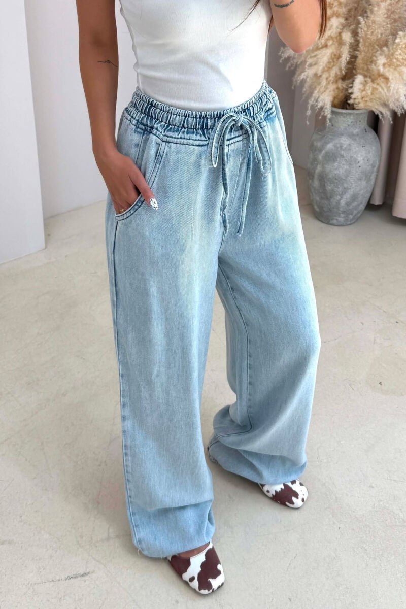 ONE COLOR ELASTIC WAIST WOMAN JEANS LIGHTBLUE/BZ - 3