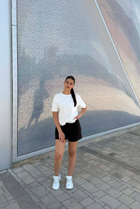 ONE COLOR ELASTIC WAIST WOMAN SHORTS BLACK/ E ZEZE - KLAUDIO FASHION