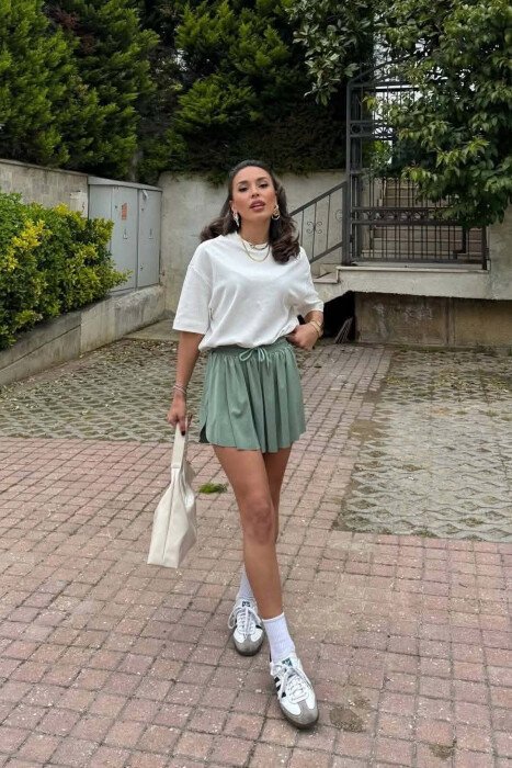 ONE COLOR ELASTIC WAIST WOMAN SHORTS MINT/MENTE 