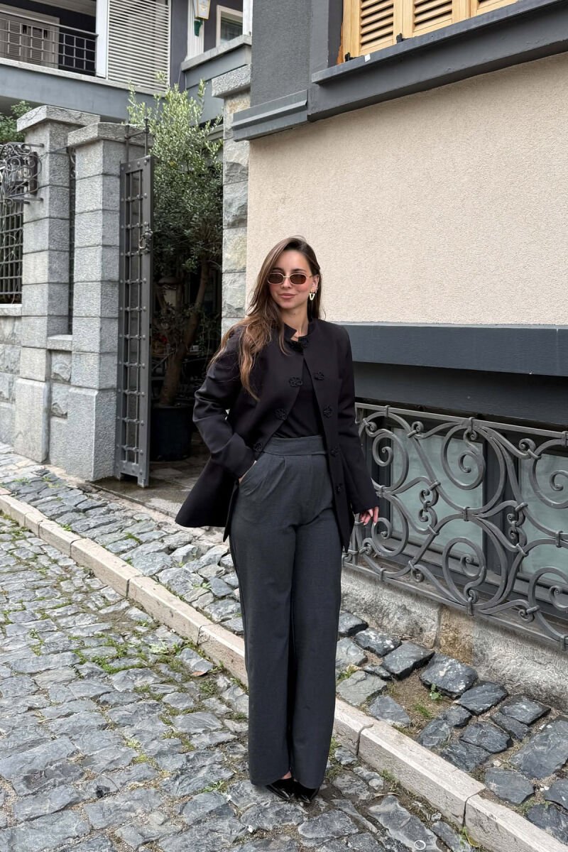ONE COLOR EMBROIDERED DETAILS WOMAN JACKET BLACK/ E ZEZE - 2