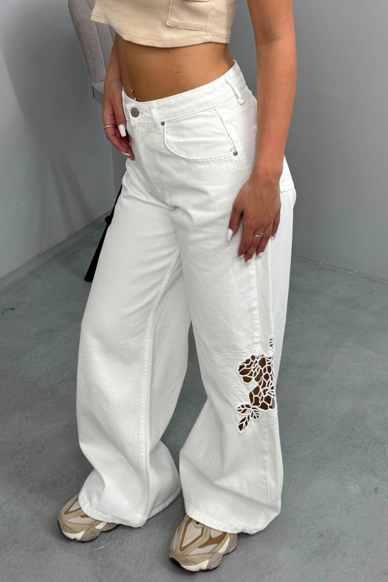 ONE COLOR EMBROIDERED WOMAN JEANS WHITE-E BARDHE - 3