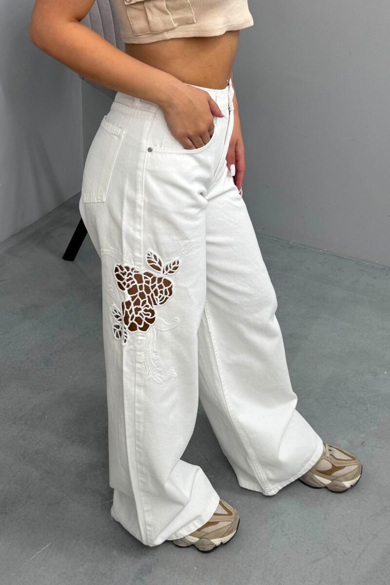 ONE COLOR EMBROIDERED WOMAN JEANS WHITE-E BARDHE - 4