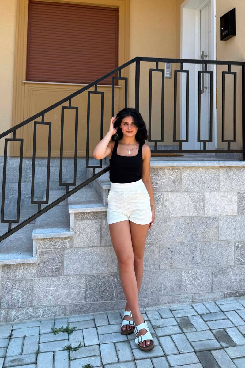 ONE COLOR EMBROIDERED WOMAN SHORTS WHITE-E BARDHE - 5
