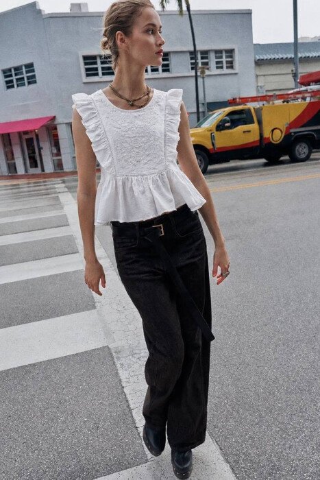 ONE COLOR EMBROIDERED WOMAN TANK TOP WHITE-E BARDHE 