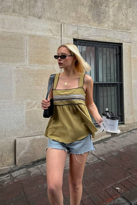 ONE COLOR EMBROIDERED WOMEN TANK TOP OLIVE/ULLI - 5