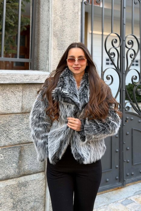 PELLUSH PER FEMRA NE NGJYRE TE ZEZE DHE GRI - KLAUDIO FASHION