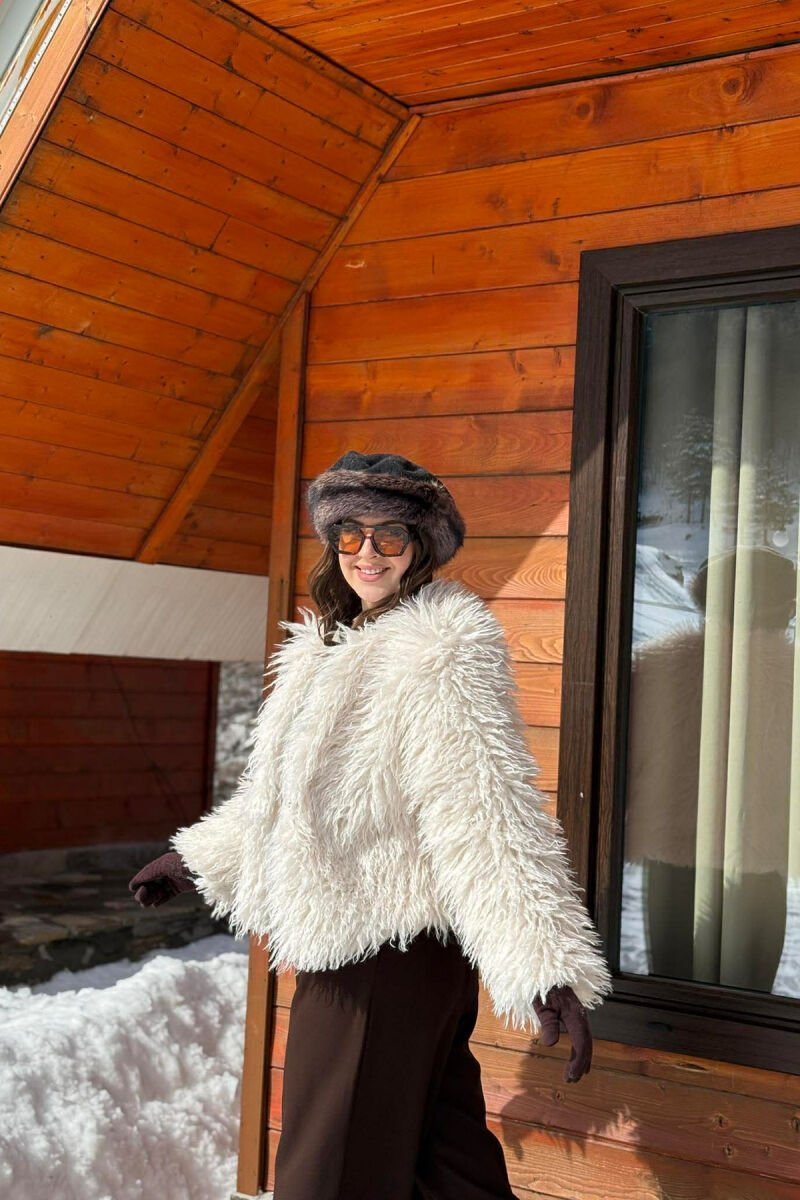 ONE COLOR FAUX FUR WOMAN COAT WHITE-E BARDHE - 4