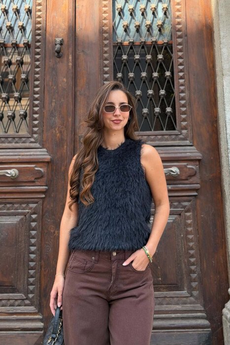 ONE COLOR FAUX FUR WOMAN TANK TOP BLACK/ E ZEZE - KLAUDIO FASHION