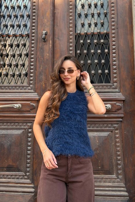ONE COLOR FAUX FUR WOMAN TANK TOP BLUE/BLU - KLAUDIO FASHION