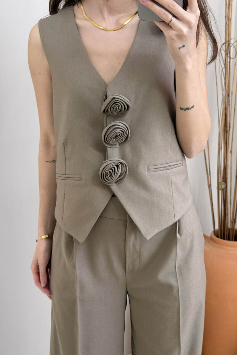 ONE COLOR FLOWER BUTTONS VEST+TROUSERS WOMEN SET OLIVE/ULLI - 4