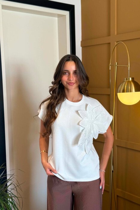 ONE COLOR FLOWER DETAIL WOMEN T-SHIRT WHITE-E BARDHE - 