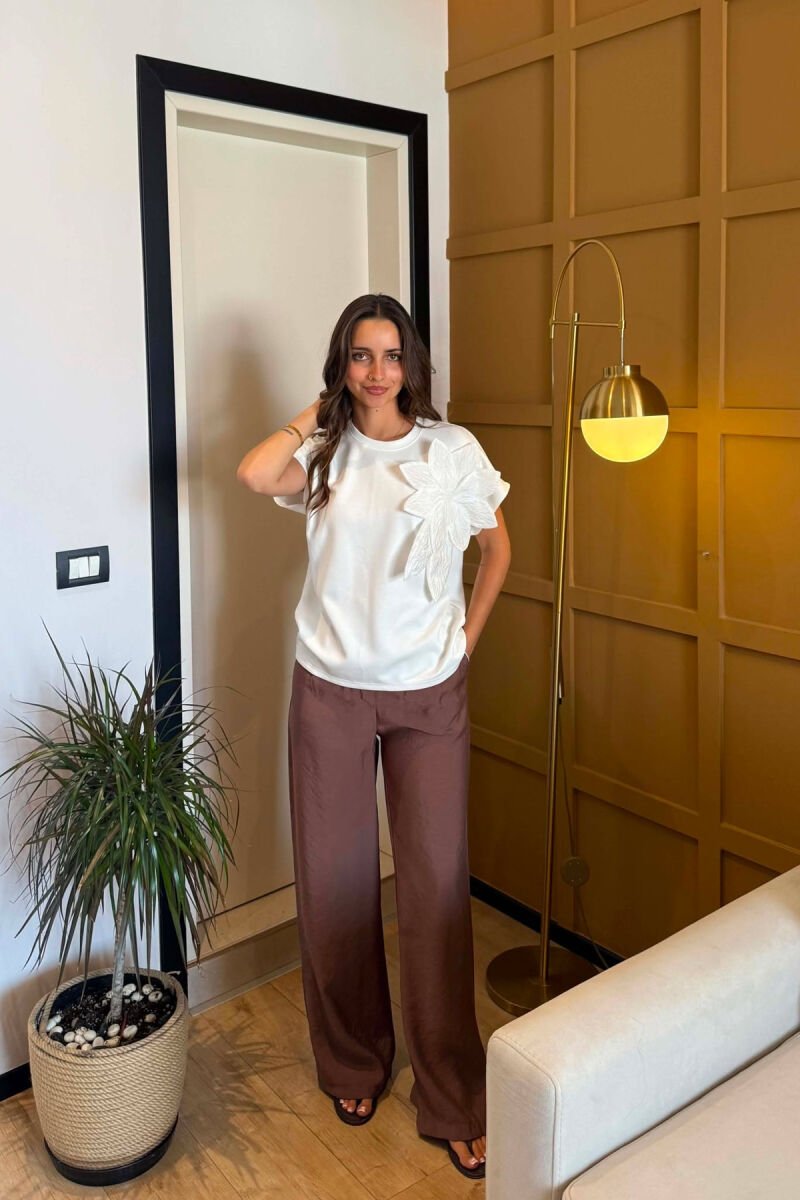 ONE COLOR FLOWER DETAIL WOMEN T-SHIRT WHITE-E BARDHE - 3