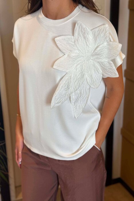 ONE COLOR FLOWER DETAIL WOMEN T-SHIRT WHITE-E BARDHE - 5