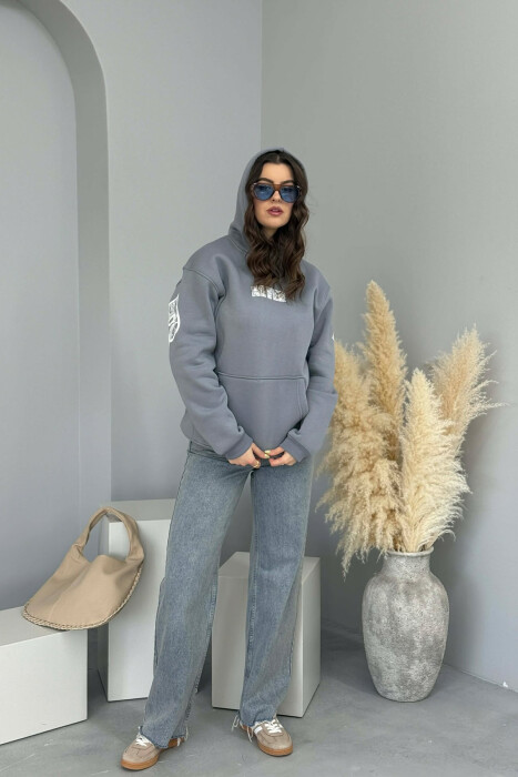 ONE COLOR FLUFFY BACK WRITTING WOMEN HOODIE GREY/GRI - KLAUDIO FASHION