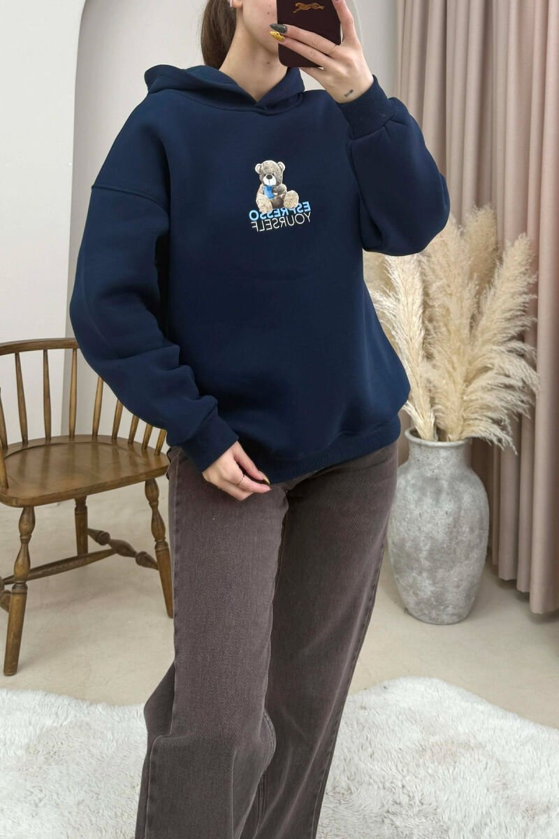 ONE COLOR FLUFFY BEAR IMAGE WOMEN HOODIE BLUE/BLU - 3