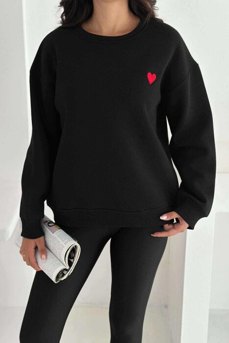 ONE COLOR FLUFFY HEART LOGO WOMEN SWEATSHIRT BLACK/ E ZEZE 