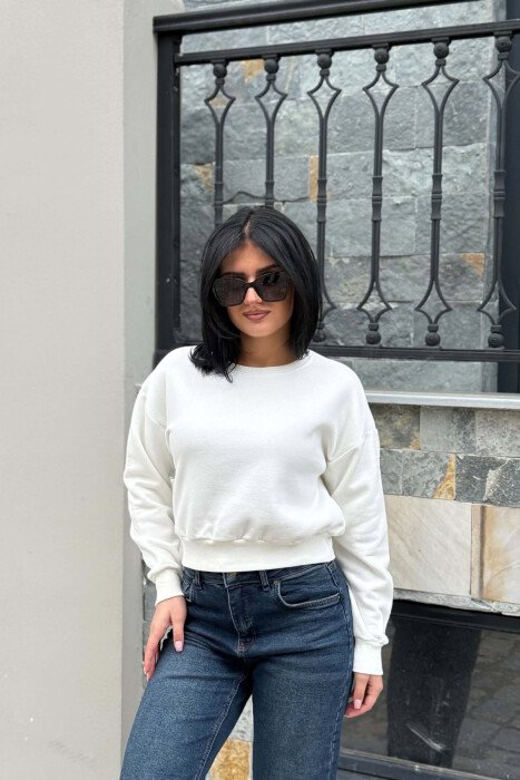 ONE COLOR FLUFFY ROUND NECK WOMAN SWEATSHIRT WHITE-E BARDHE - KLAUDIO FASHION