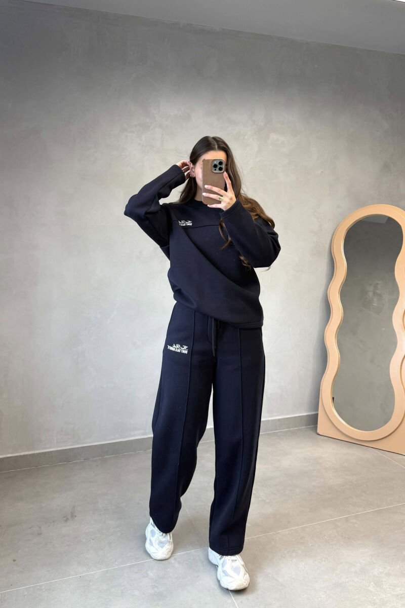 ONE COLOR FLUFFY SWEATSHIRT + SWEATPANTS WOMEN SET DARK BLUE/BEE - 1