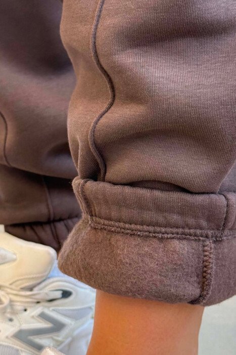 ONE COLOR FLUFFY WOMAN JOGGERS BROWN/KAFE - 2