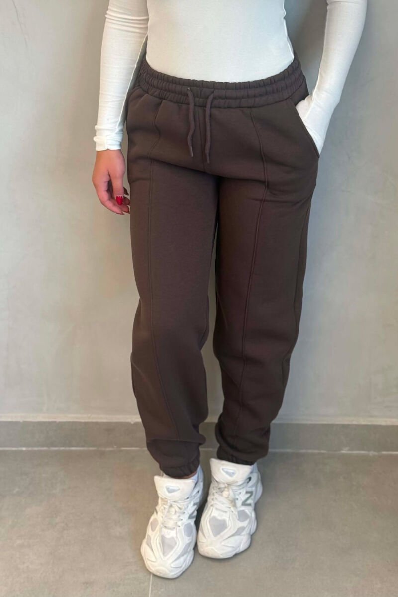ONE COLOR FLUFFY WOMAN JOGGERS BROWN/KAFE - 4