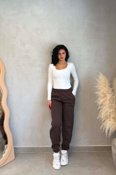 ONE COLOR FLUFFY WOMAN JOGGERS BROWN/KAFE - KLAUDIO FASHION