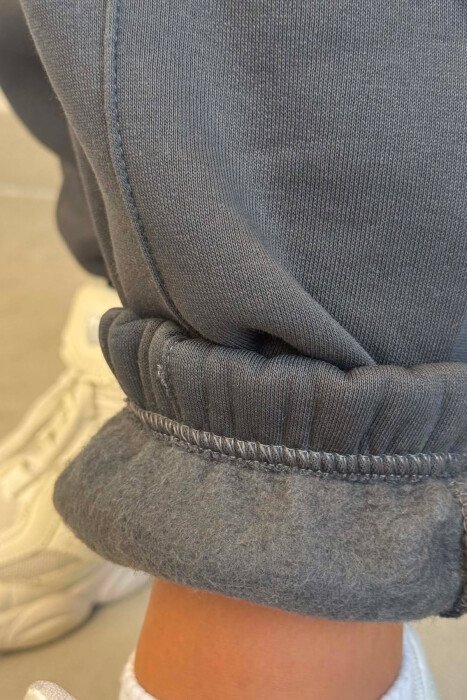 ONE COLOR FLUFFY WOMAN JOGGERS DARK GREY/GEE - 2