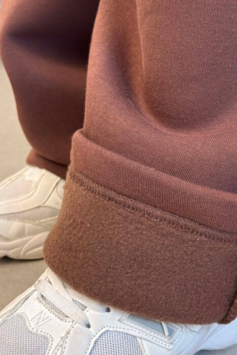 ONE COLOR FLUFFY WOMAN SWEATPANTS BROWN/KAFE - 3
