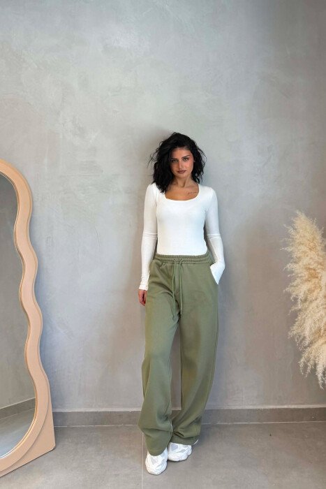 ONE COLOR FLUFFY WOMAN SWEATPANTS OLIVE/ULLI - 4