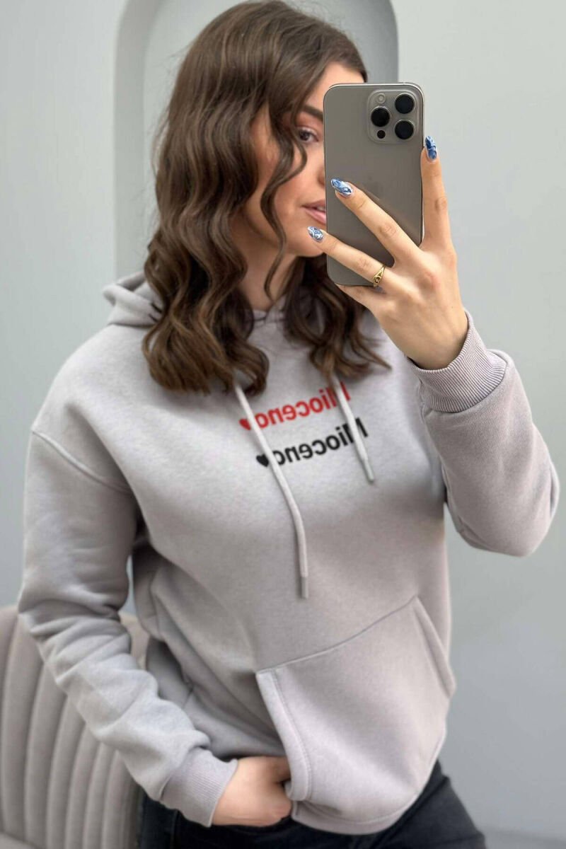 ONE COLOR FLUFFY FRONT WRITTINGS WOMEN HOODIE GREY/GRI - 5
