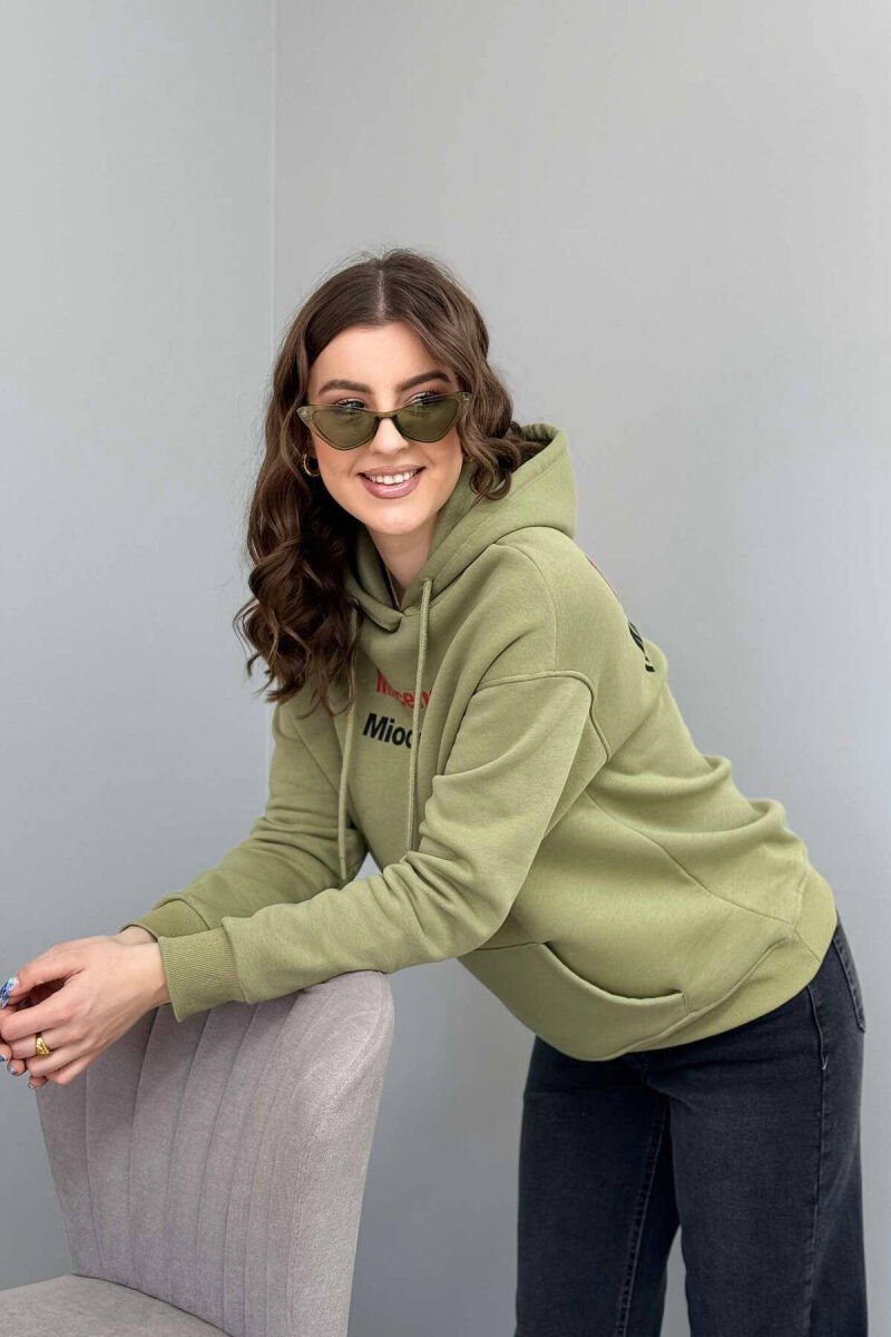 ONE COLOR FLUFFY FRONT WRITTINGS WOMEN HOODIE OLIVE/ULLI - 5