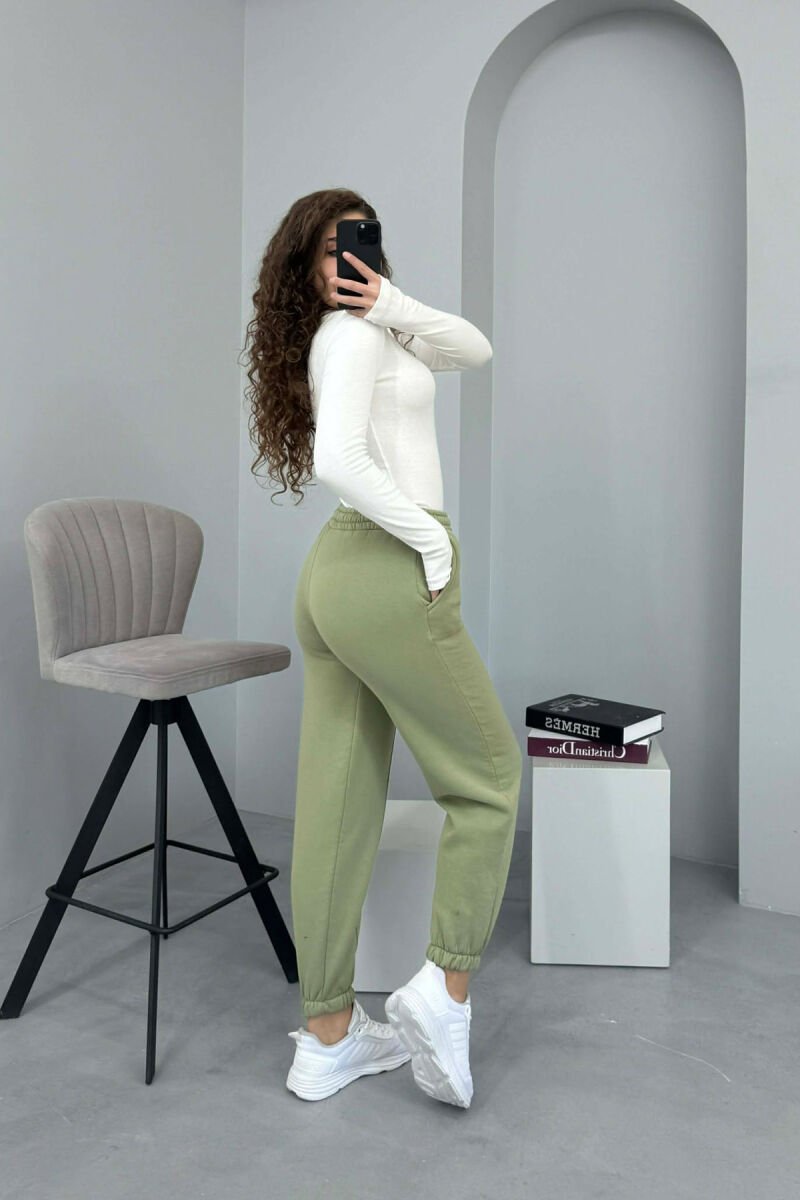 ONE COLOR FLUFFY WOMEN JOGGERS MINT/MENTE - 3
