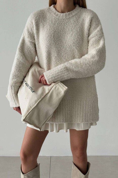 ONE COLOR FLUFFY WOMEN SWEATER CREAM/KREM - KLAUDIO FASHION