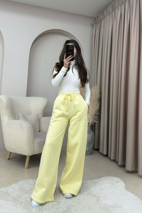 ONE COLOR FLUFFY WOMEN SWEATPANTS YELLOW/E VERDHE 