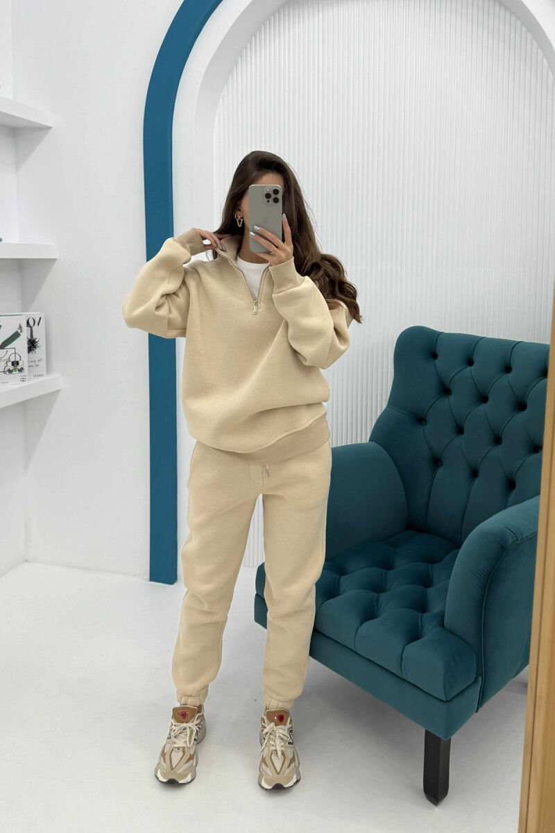 ONE COLOR FLUFFY ZIPPER NECK SWEATSHIRT+JOGGERS WOMEN SET BEIGE/BEZHE - 2