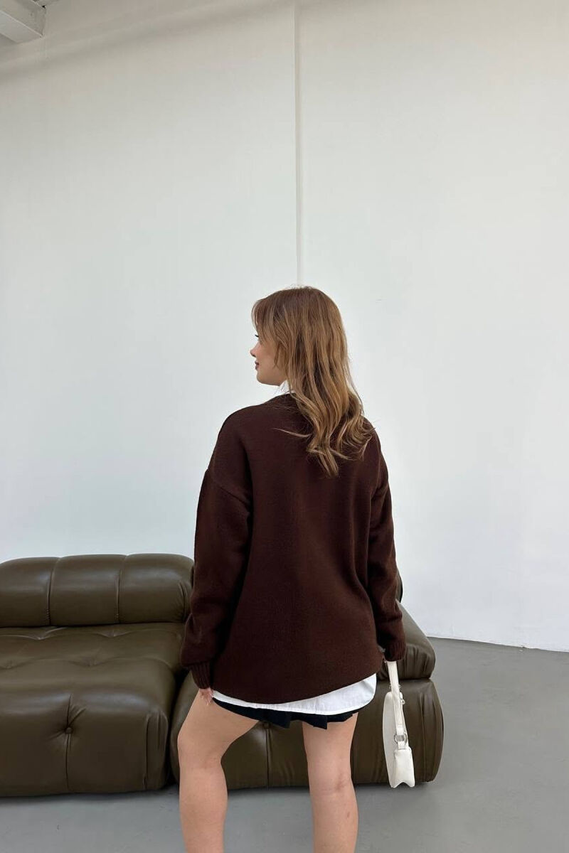 ONE COLOR FRONT IMAGE WOMAN SWEATER BROWN/KAFE - 5