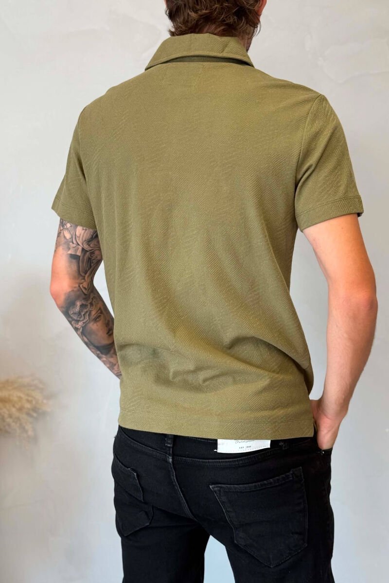 ONE COLOR FRONT POCKET MEN T-SHIRT OLIVE/ULLI - 2