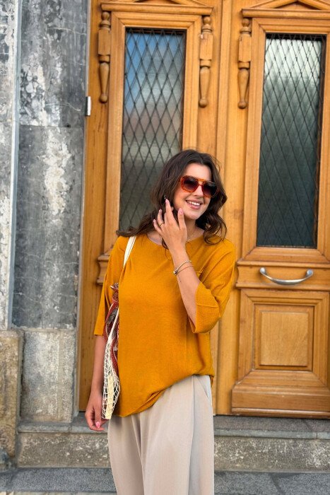 ONE COLOR FRONT POCKET WOMAN T-SHIRT MUSTARD/MUSTARDE - 2