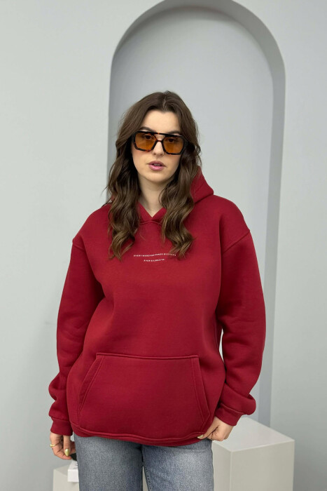 HOODIE NJE NGJYRESHE ME PUSH DHE ME SHKRIM TE THJESHTE NE PJESEN PARA PER FEMRA NE NGJYRE VISHNJE - KLAUDIO FASHION