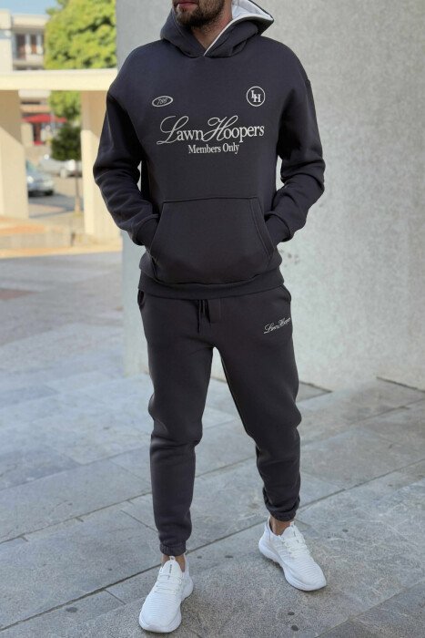 ONE COLOR FRONT WRITTINGS HOODIE+JOGGERS MEN SET DARK GREY/GEE - 1