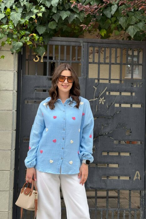 ONE COLOR HEARTS DESIGN WOMAN SHIRT LIGHTBLUE/BZ - KLAUDIO FASHION