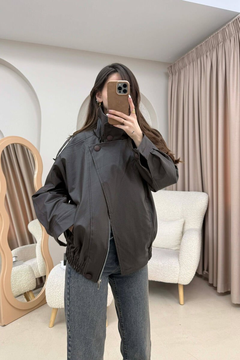 ONE COLOR HIGH NECK BUTTONED DETAIL LEATHER WOMEN JACKET DARK BROWN/KAE - 1