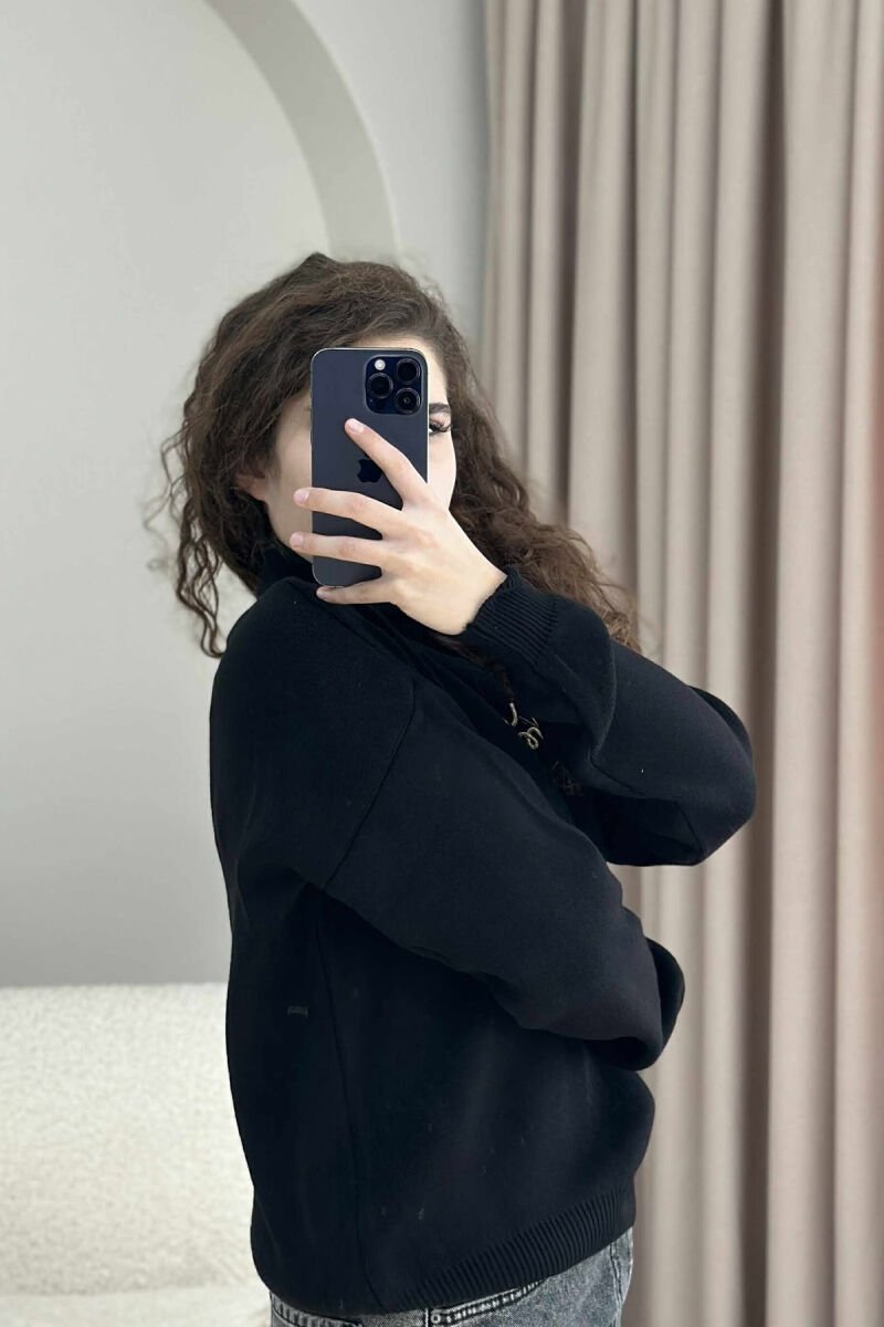 ONE COLOR HIGH NECK FRON WRITTING WOMEN SWEATER BLACK/ E ZEZE - 4