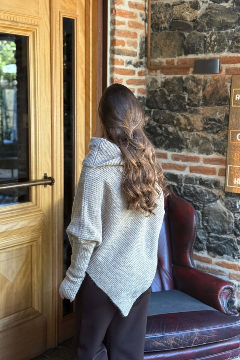 ONE COLOR HIGH NECK WOMAN SWEATER LIGHT BROWN/KAZB - 2