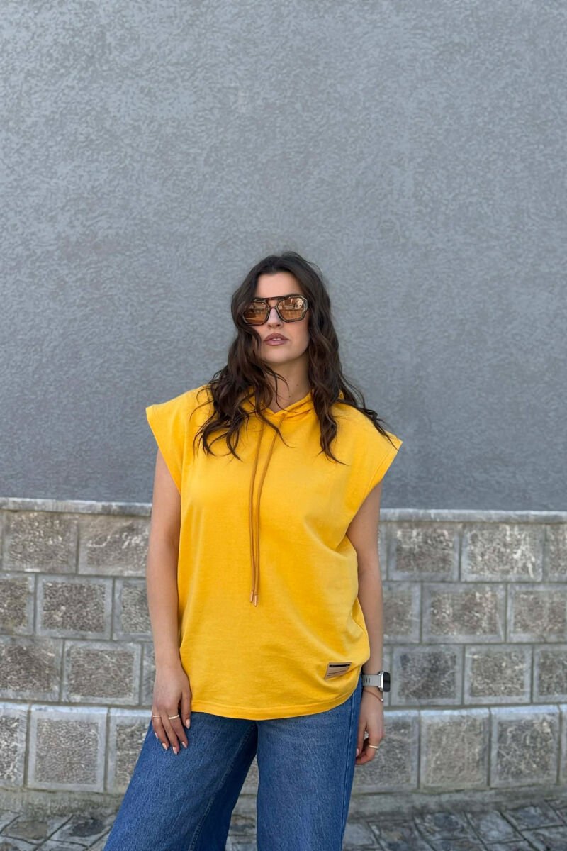 ONE COLOR HOODED WOMEN TANK TOP + 6 PAIR SOCKS YELLOW/E VERDHE - 1