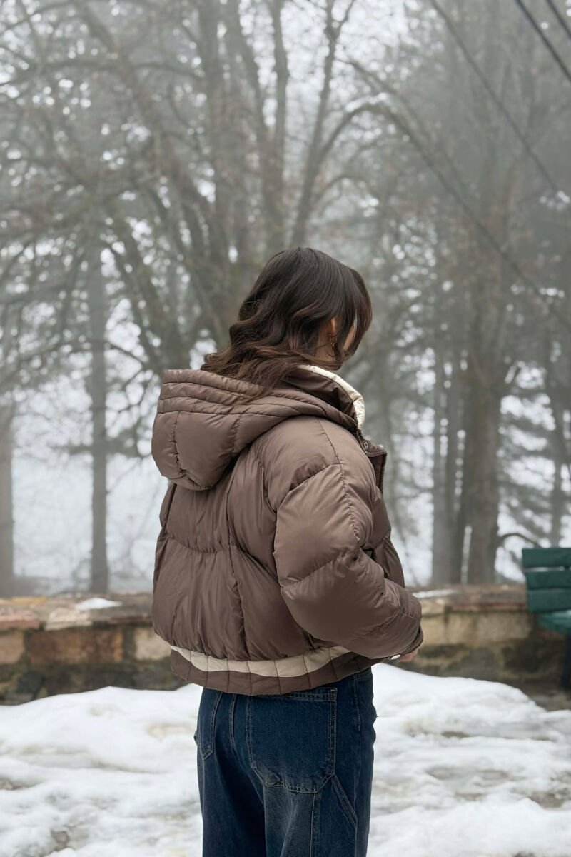 ONE COLOR HOODED ZIPPER CROPPED WOMAN PUFFER JACKET BROWN/KAFE - 4