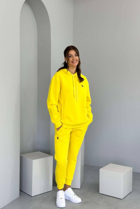 KOSTUM NJË NGJYRËSH HOODIE DHE TUTA NË NGJYRËN E VERDHË - KLAUDIO FASHION